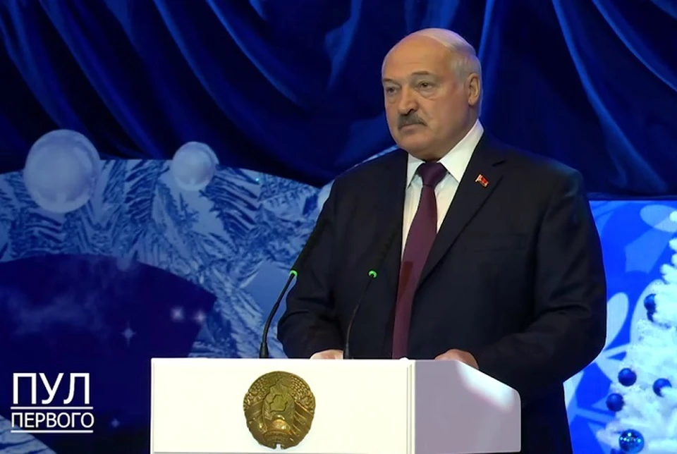 Лукашенко призвал не забывать о тех детях, которые просят под Новый год о мире и тепле. Фото: стоп-кадр | видео телеграм-канал «Пул Первого»