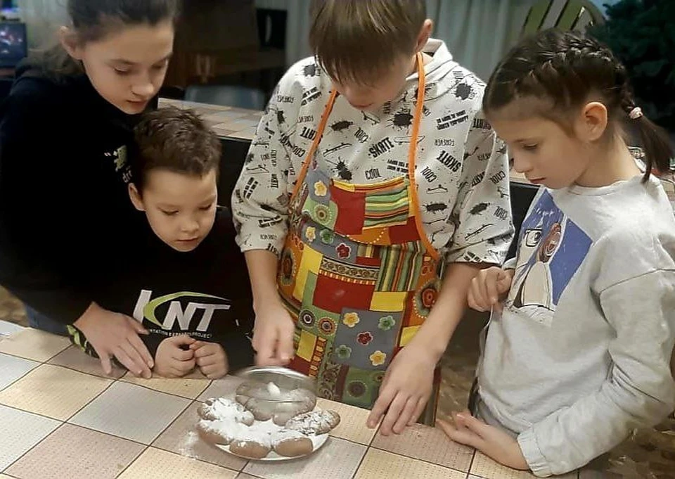 Такие подарки юные горожане делают и к другим праздникам. Фото: sev.gov.ru