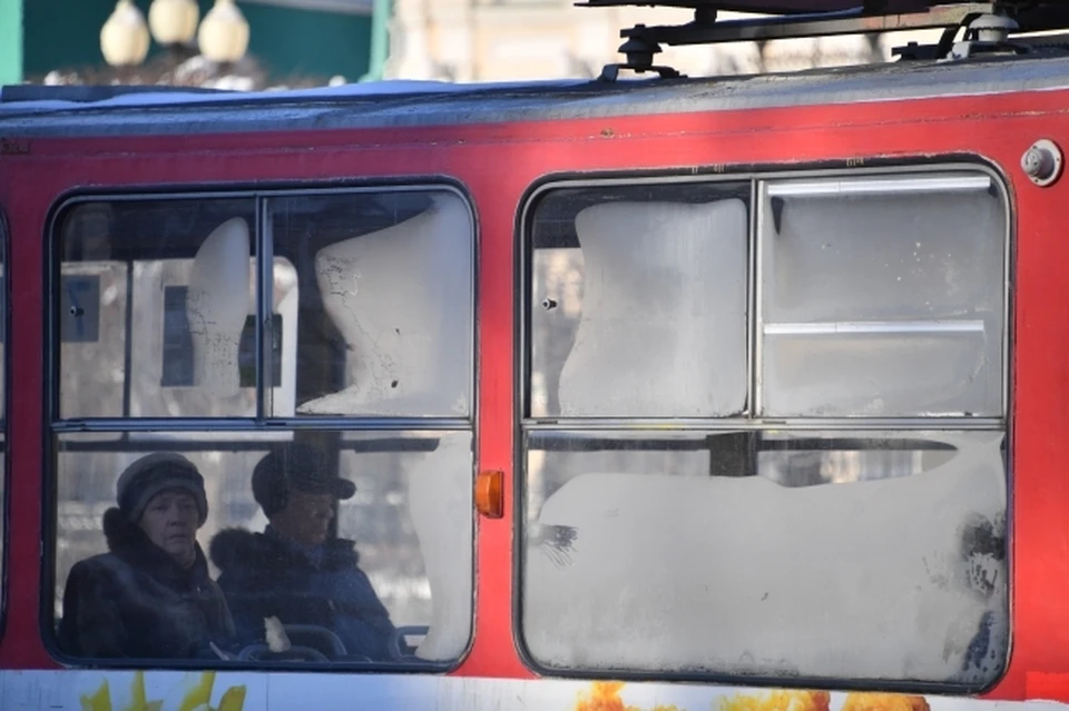 Жители Ростова пожаловались на холод в автобусах