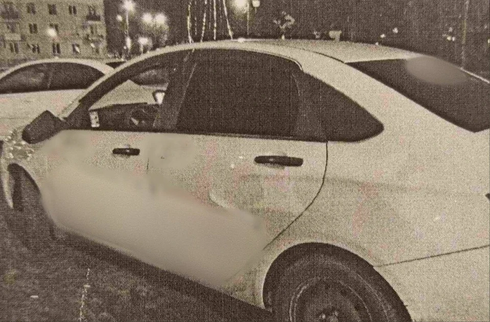 Мужчина поссорился с автолюбительницей и избил машину. Фото: ГУ МВД России по Самарской области
