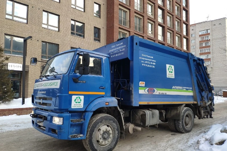 Мэрия Новосибирска объяснила, почему в некоторых районах города наблюдаются сбои в вывозе мусора. Фото: Экология-Новосибирск
