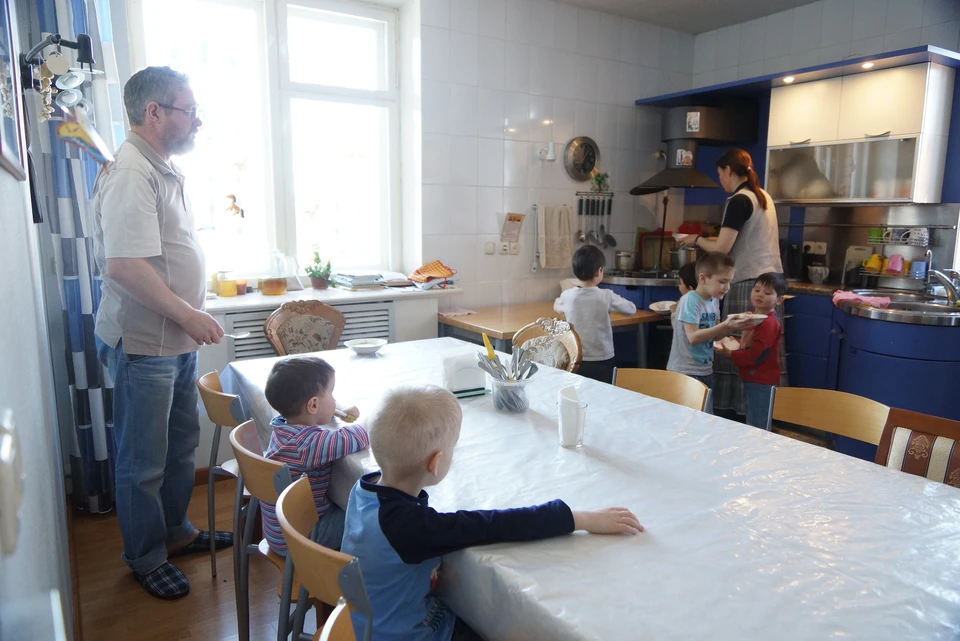 В 2023 году на помощь многодетным семьям Свердловской области выделили на 7 миллиардов больше, чем в прошлом