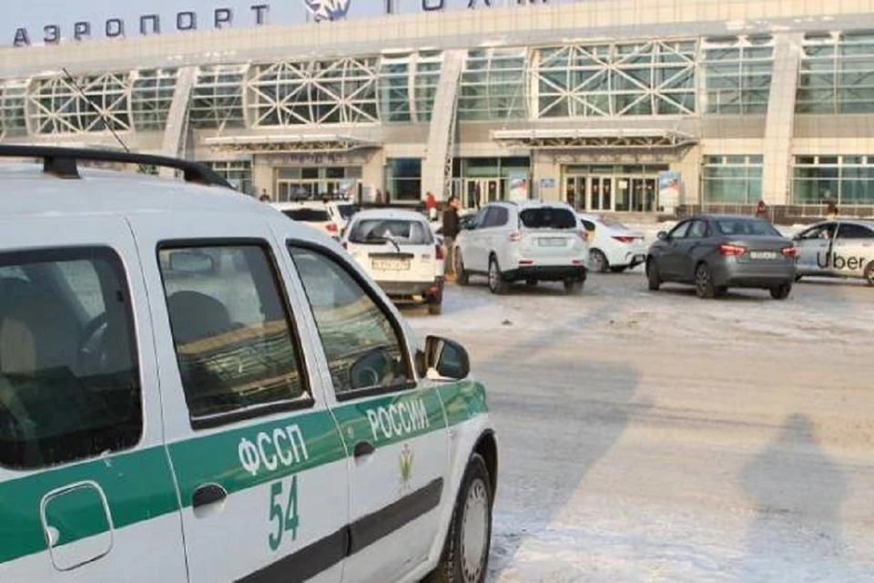 13 мигрантов выдворили из Новосибирской области в 2023 году. Фото: УФССП по НСО.