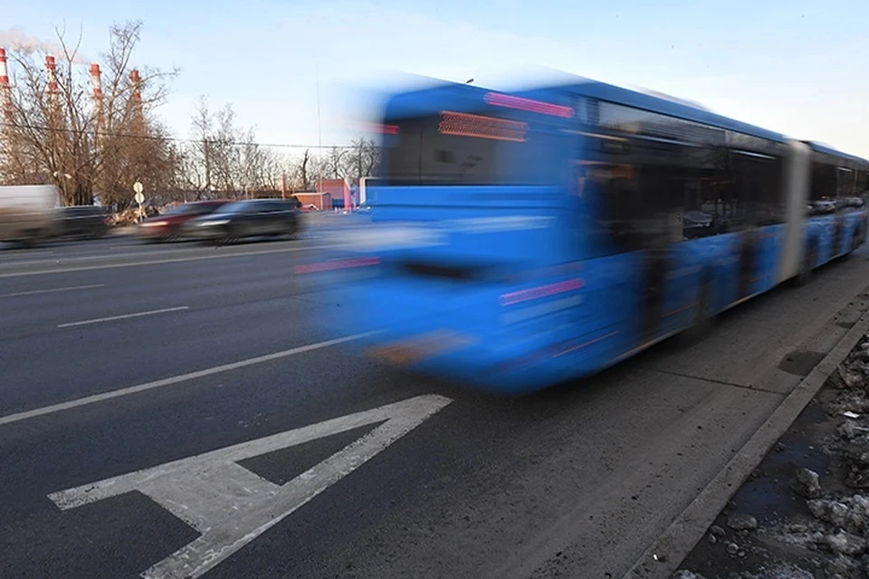 Пять новых выделенных полос на Волоколамском шоссе запустили в Москве
