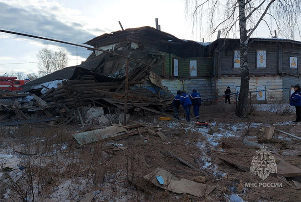 Два человека пострадали при взрыве газа в расселенном доме в Лукояновском районе.