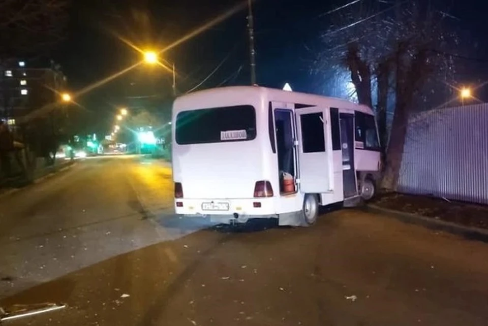 В автобусе пострадали люди. Фото: пресс-служба ГУ МВД по Краснодарскому краю