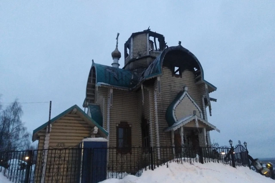 Пожар в церкви произошел ночью 25 января.