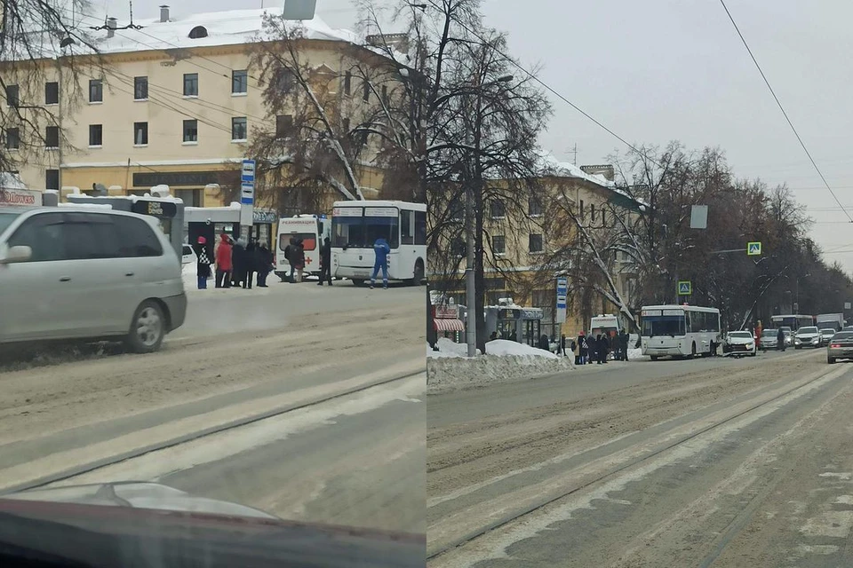 В Новосибирске столкнулись автобус и такси. Фото: "Любить Новосибирск"