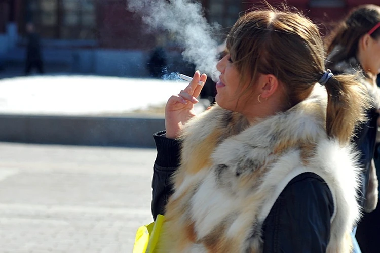 "Сенсацию" о курильщиках опровергли: насколько на самом деле россияне зависимы от никотина