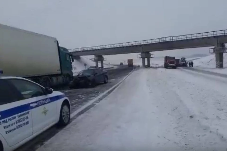 18-летний водитель устроил ДТП с большегрузом в Заларинском районе