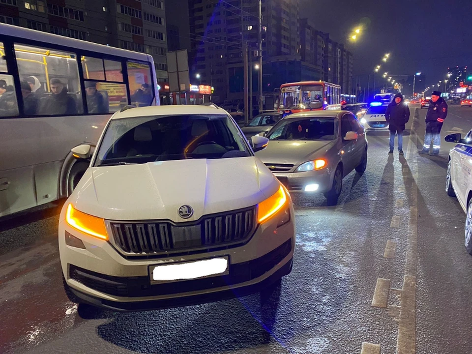 Пятилетний ребенок получил травмы в ДТП с участием Skoda и Chevrolet в Рязани.