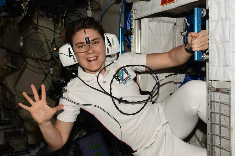 «В космосе «разбудили» Иру»: Анна Кикина рассказала о механической руке, которая гуляет по МКС