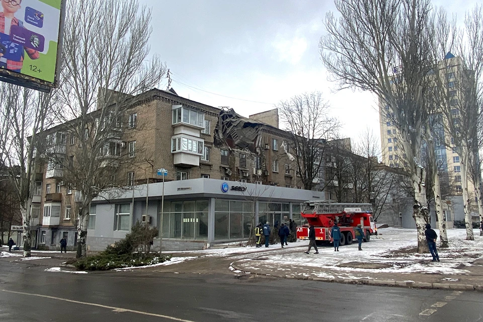 По Киевскому району выпустили, как минимум, десяток ракет. Били по жилым кварталам.