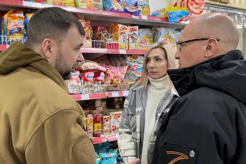 Денис Пушилин с Сергеем Кириенко зашли в один из продуктовых супермаркетов, где цены оставляют желать лучшего. Фото: ТГ/Пушилин