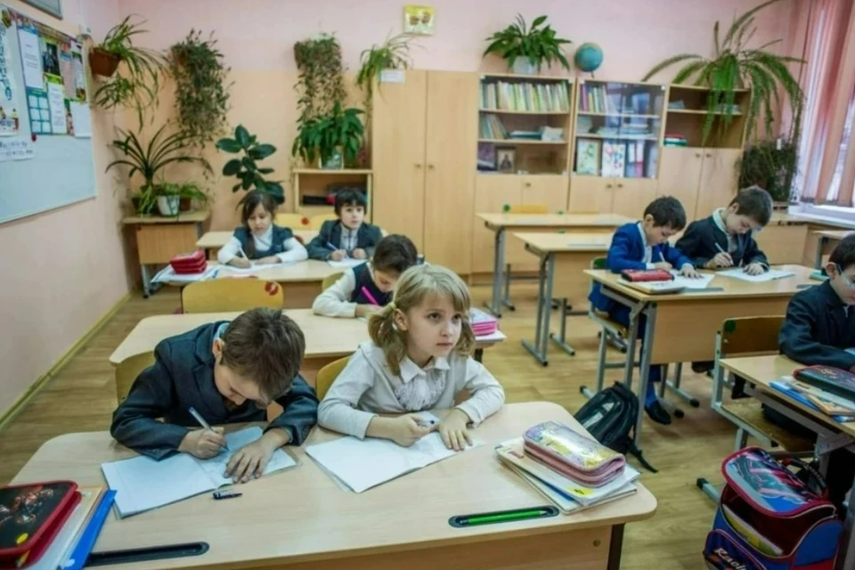 В школах Новороссийска и Геленджика 8 февраля отменят занятия из-за непогоды Фото: Виктор ГУСЕЙНОВ