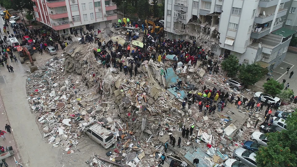 Число жертв землетрясений в Турции достигло 6234