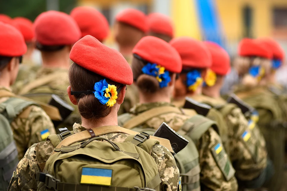 На передовую намерены отправлять украинских женщин-военнослужащих