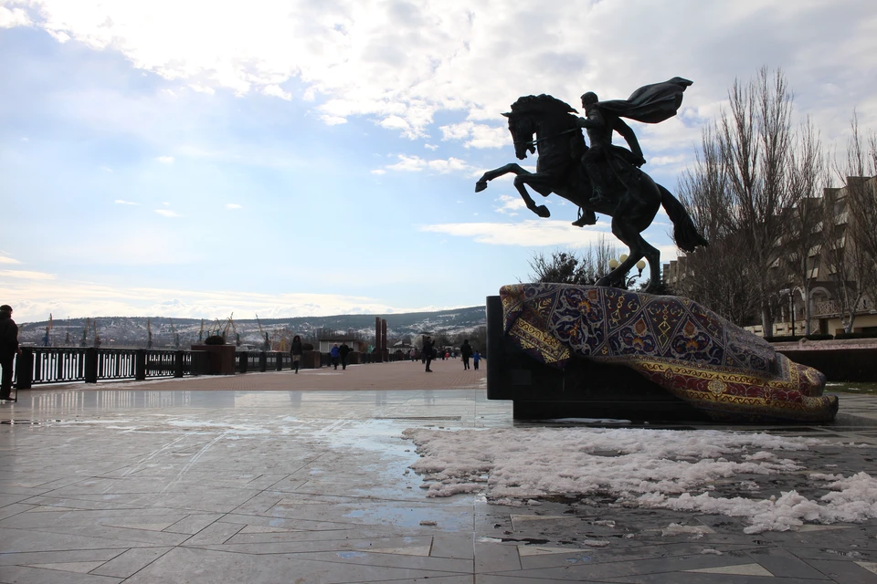 В Феодосии переменная облачность.