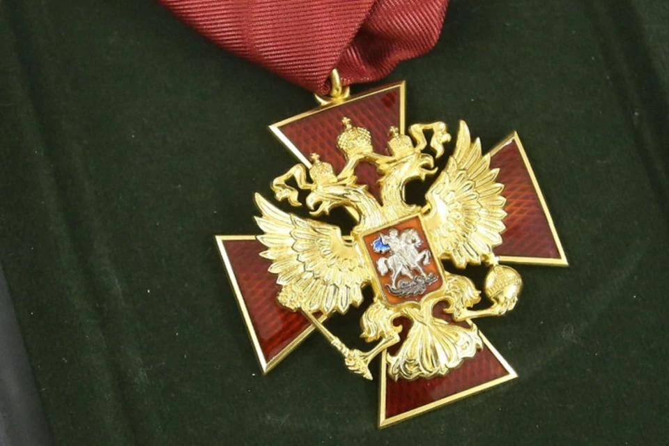 Орденом «За заслуги перед Отечеством» II степени награжден ректор КГЭУ Эдвард Абдуллазянов.