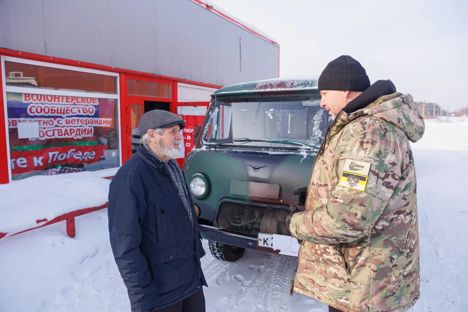 81-летний нижегородец передал участникам СВО УАЗ-452 ФОТО: Олег Булыгин