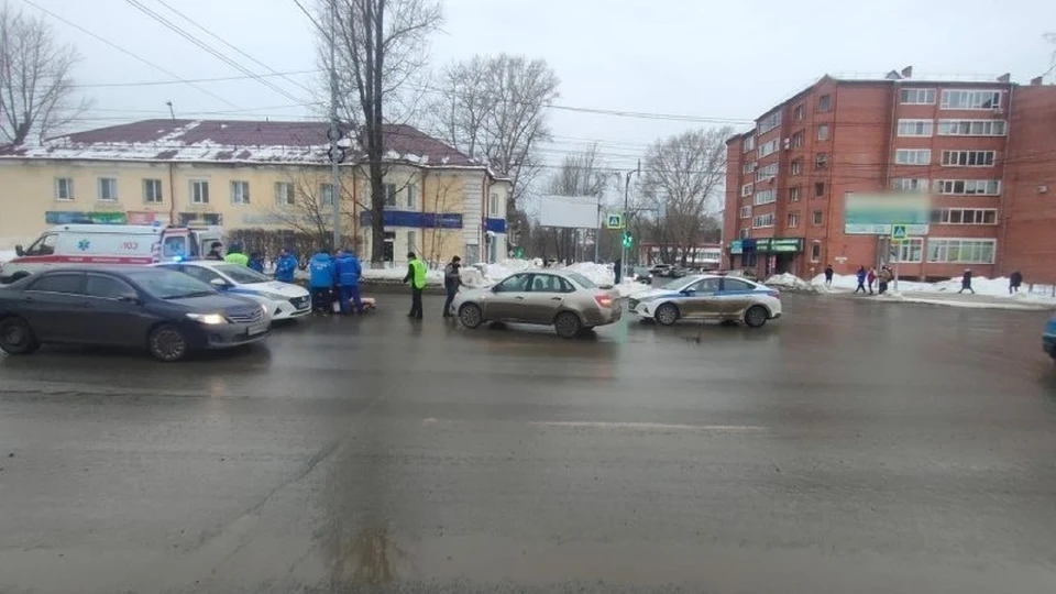 Пострадавший 1947 года рождения с травмами был доставлен в медицинское учреждение.