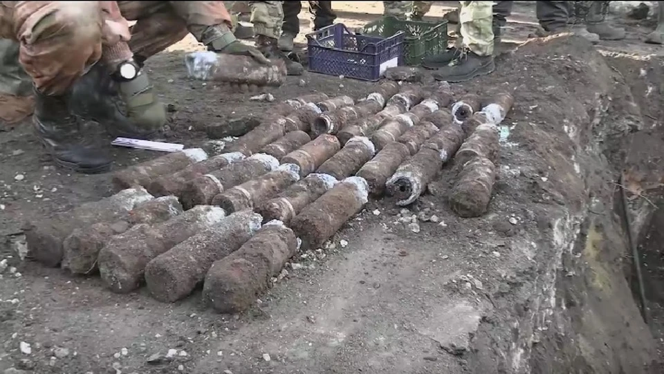 Снаряды времен ВОВ обезвредили на месте. Фото: кадр из видео МВД ЛНР