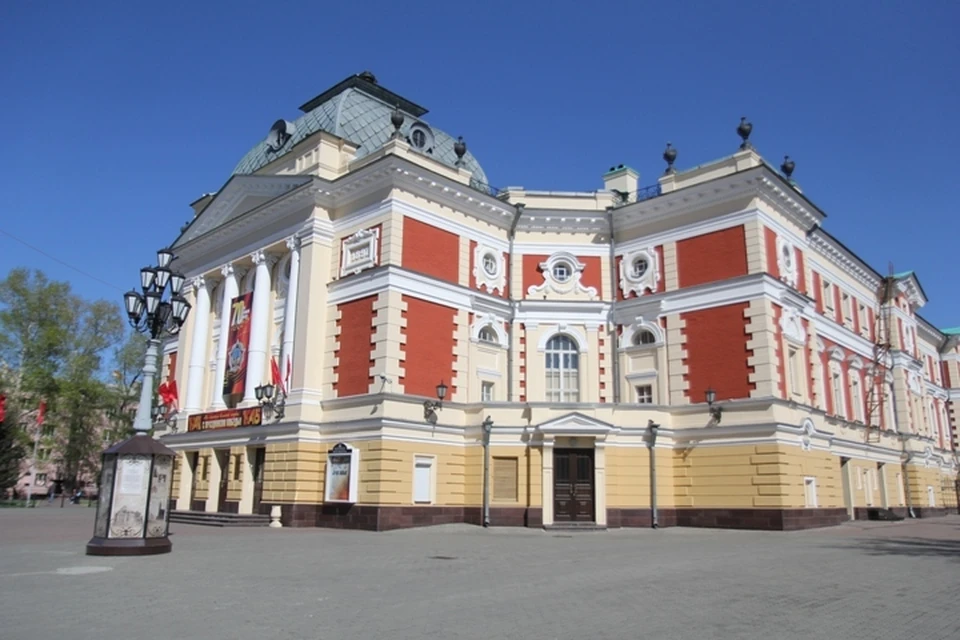 Сразу два мероприятия в честь Дня защитника Отечества провели актеры Иркутского драмтеатра
