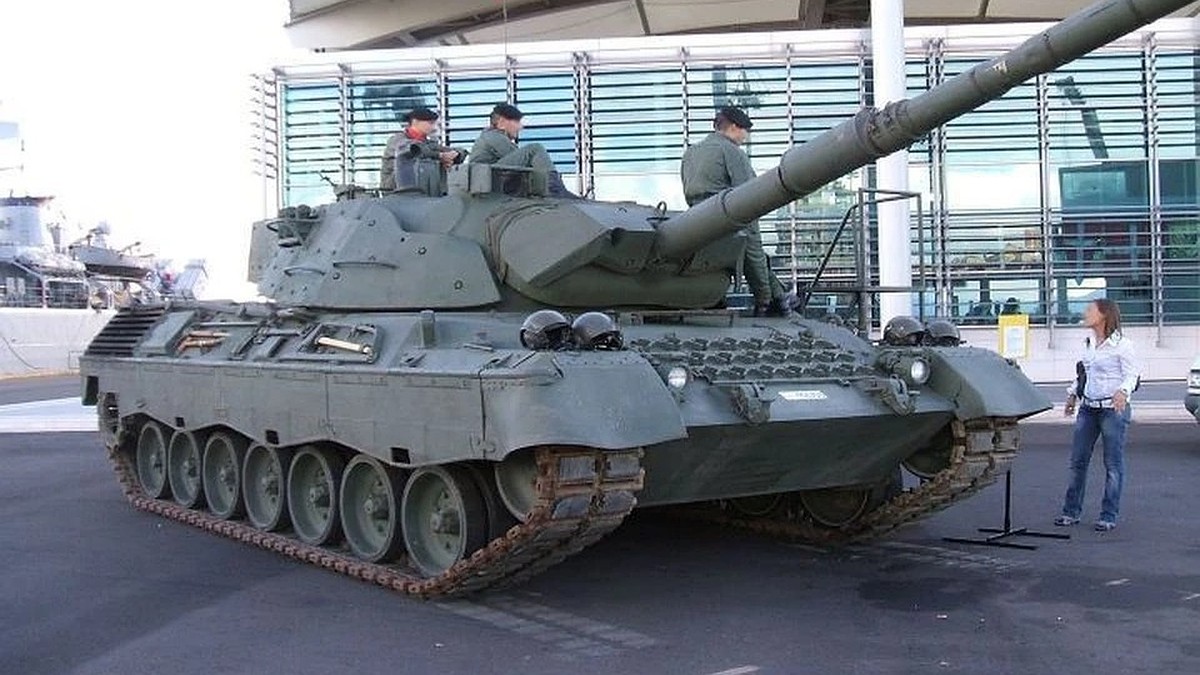 Германия попросила Швейцарию продать ей танки Leopard 2 - KP.RU