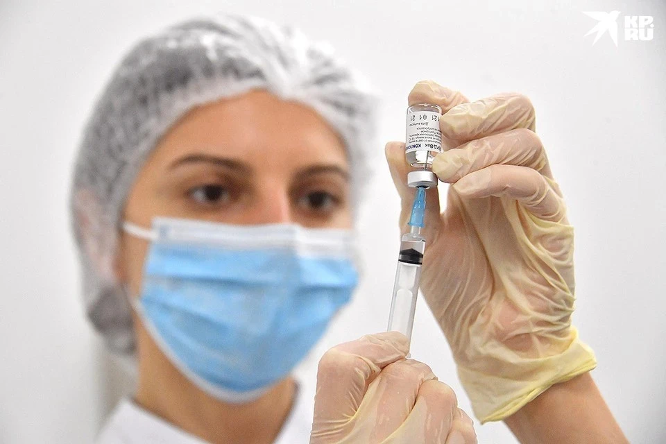 Не менее шести тысяч доз вакцины должны поступить в медучреждения региона.
