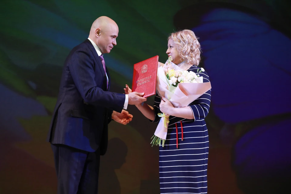 17 жительниц Липецкой области наградили в канун 8 Марта