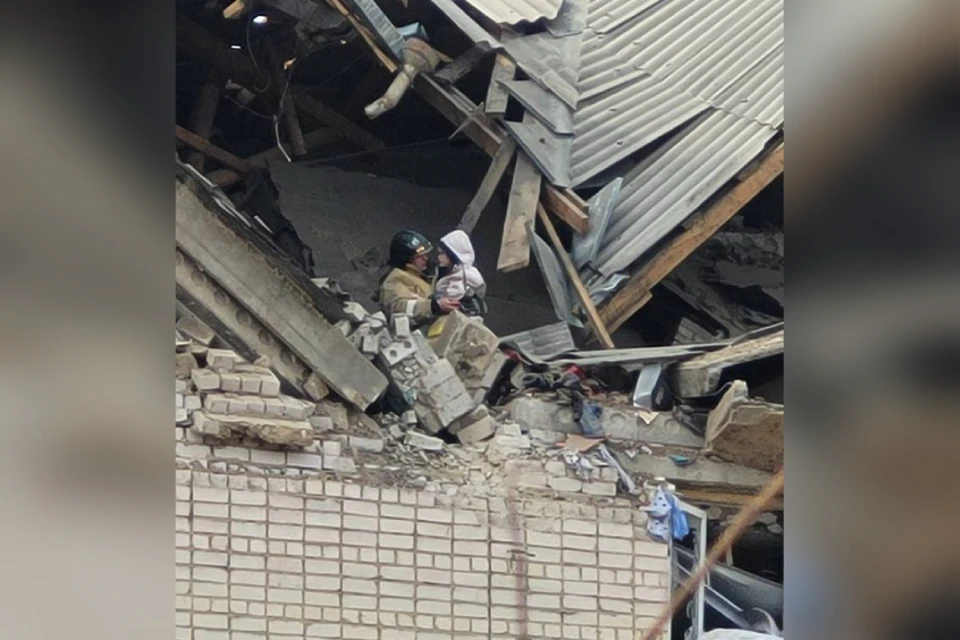 Днем 9 марта прогремел взрыв в пятиэтажном доме на улице Боровая в Чите. Фото: Артем Мут.