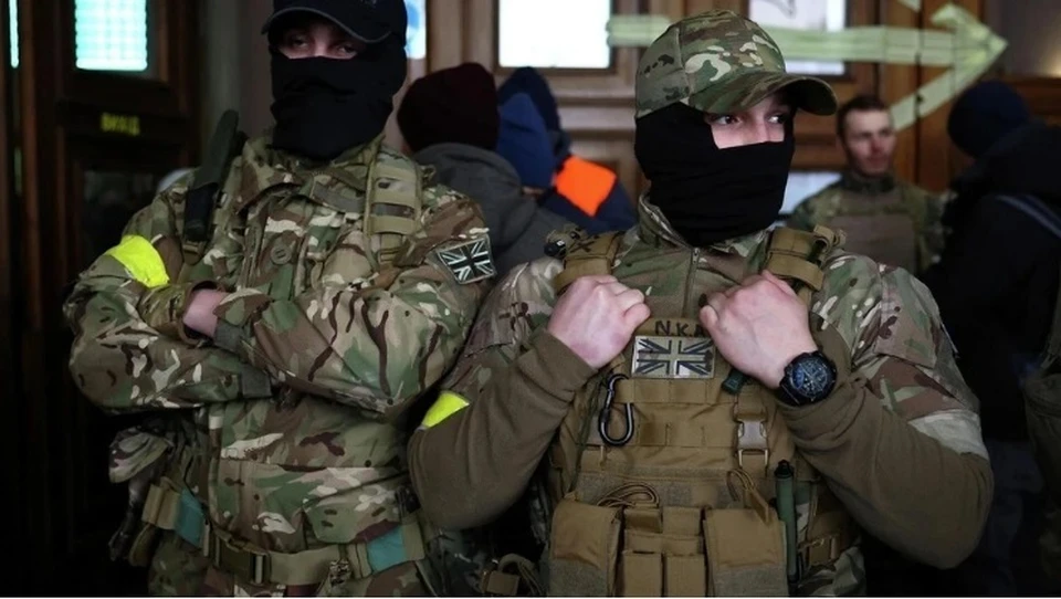 Несколько десятков немецких экстремистов отправились на Украину в зону боевых действий