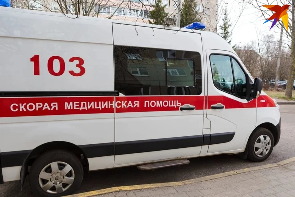 В Минздраве рассказали, что на трассе Москва – Минск перевернулся микроавтобус с россиянами, 6 человек в больнице. Снимок используется в качестве иллюстрации.