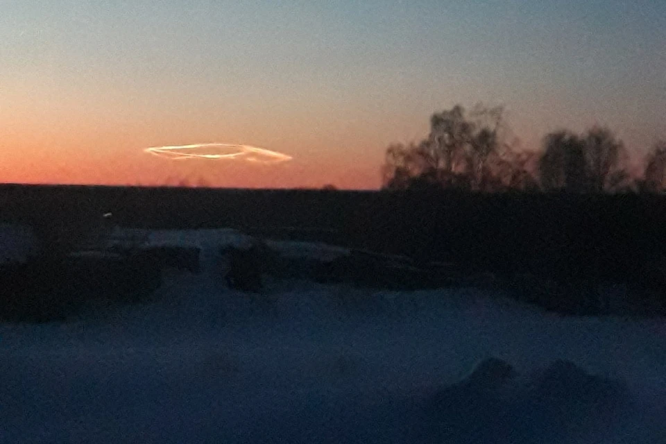 Новосибирцы заметили странное явление в небе. Фото: Геннадий Сенченко.