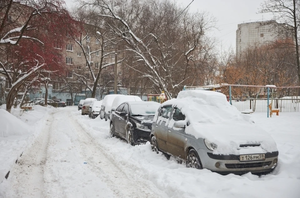 Не парковаться на обочинах улиц просят жителей Хабаровска