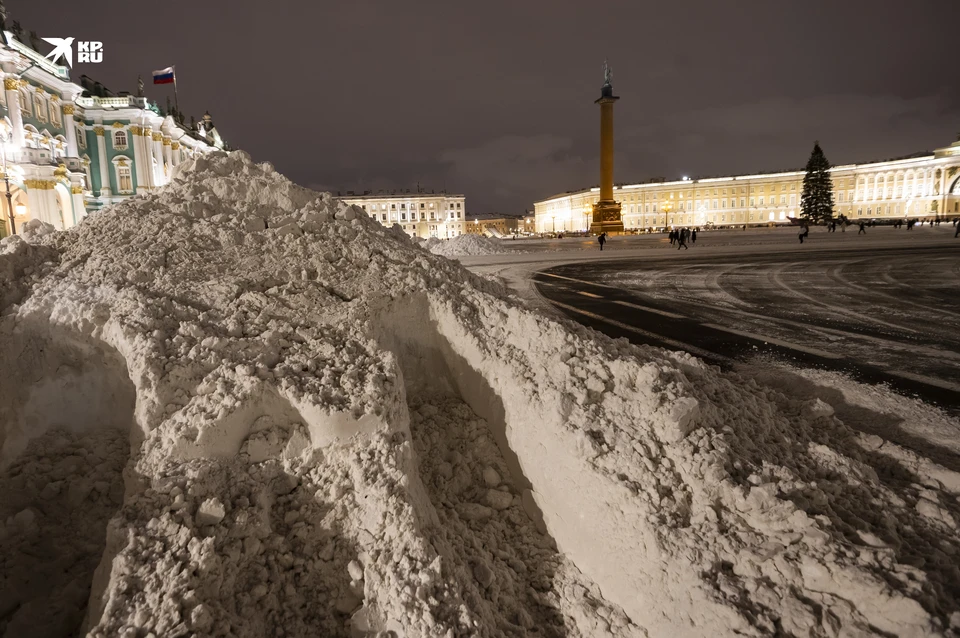 Сугробы в Петербурге уменьшатся в три раза за неделю из-за резкого потепления
