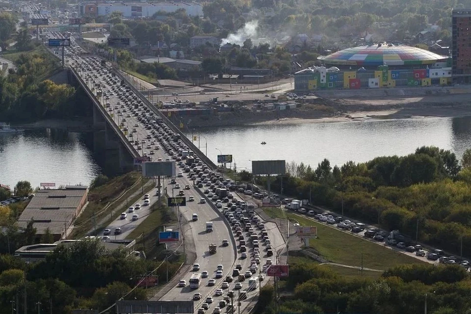 Эксперты Народного фронта Новосибирской области назвали основные нарушения при ремонте Димитровского моста. Фото: мэрия Новосибирска