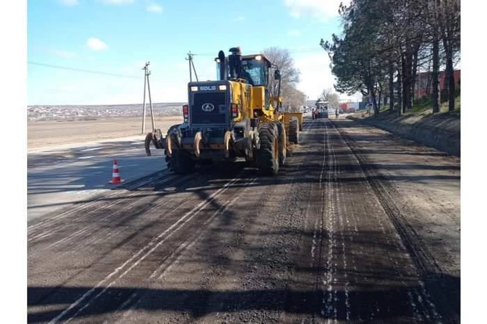 В Молдове начали ремонт трасс национального значения.