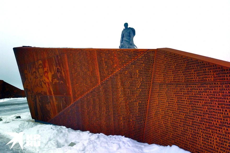 В Тверской области, на земле, где и проходила Ржевская битва, установлен памятник Советскому солдату.
