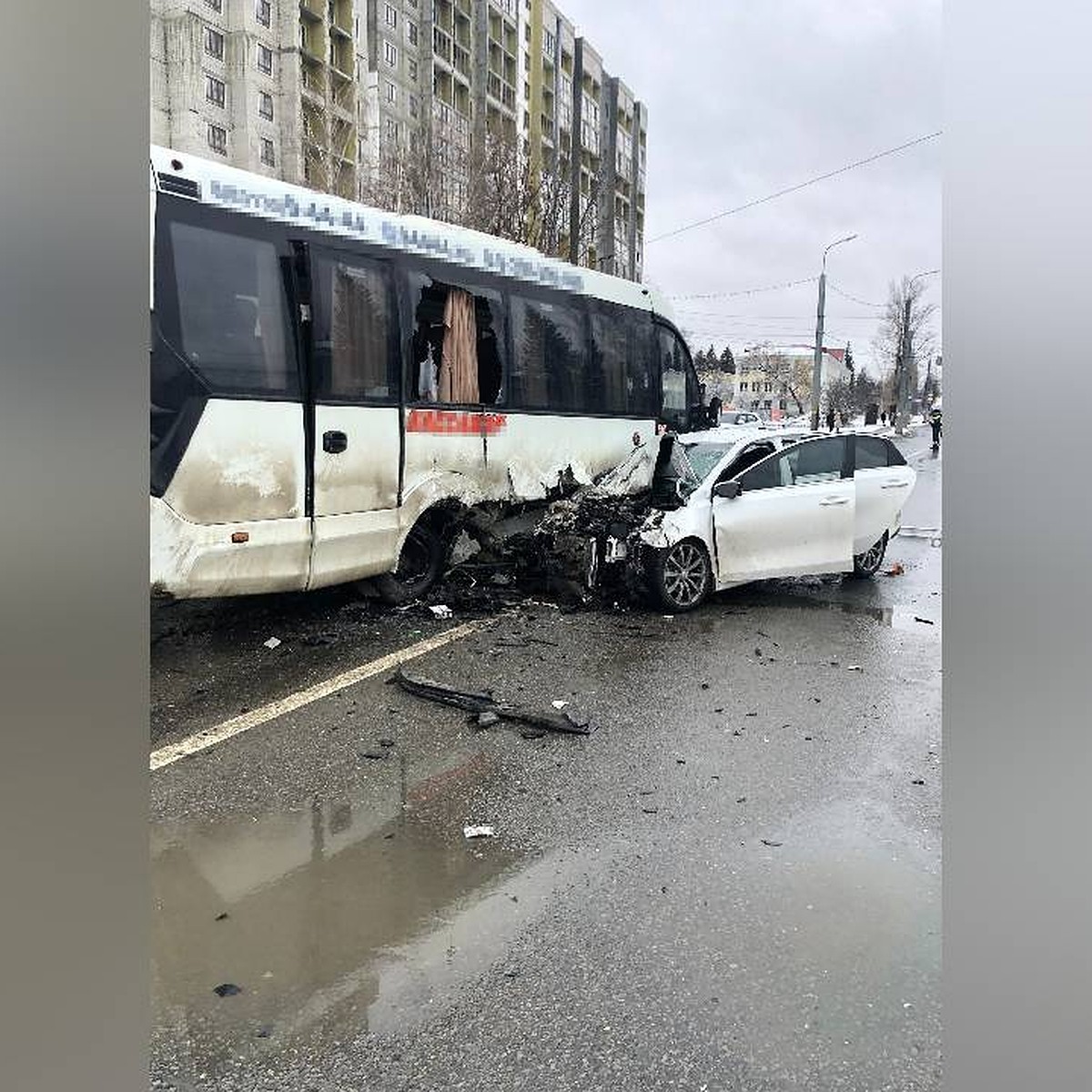 Автобус с детьми из Сарова попал в смертельное ДТП в Пензе: два человека  погибли, четверо пострадали - KP.RU