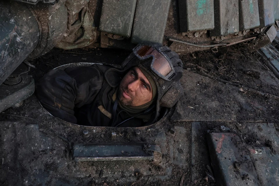 Украинские войска находятся под плотным огнем на юге Артемовска