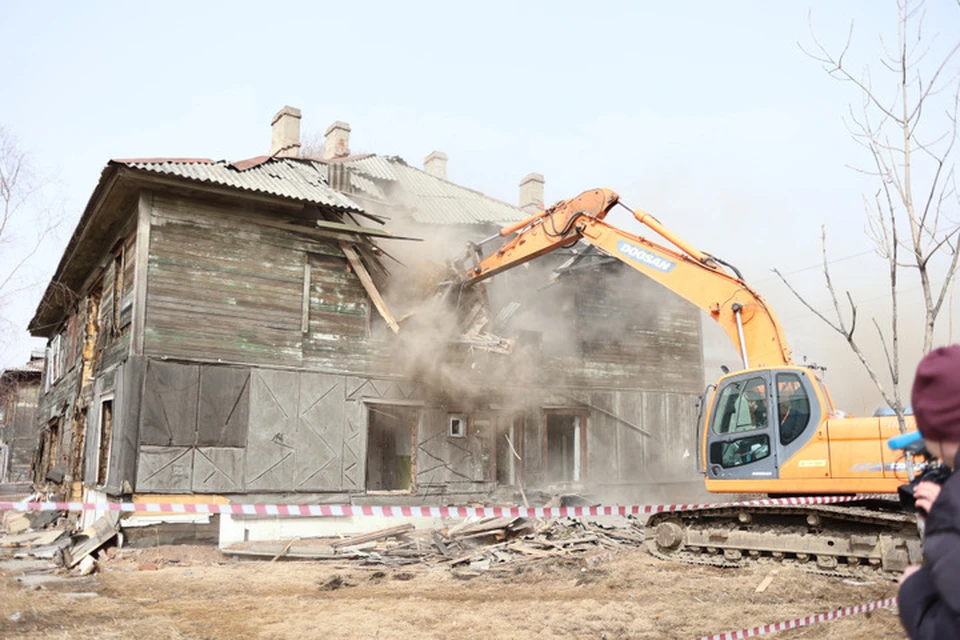 Шестой аварийный барак снесли в Хабаровске Фото: правительство Хабаровского края