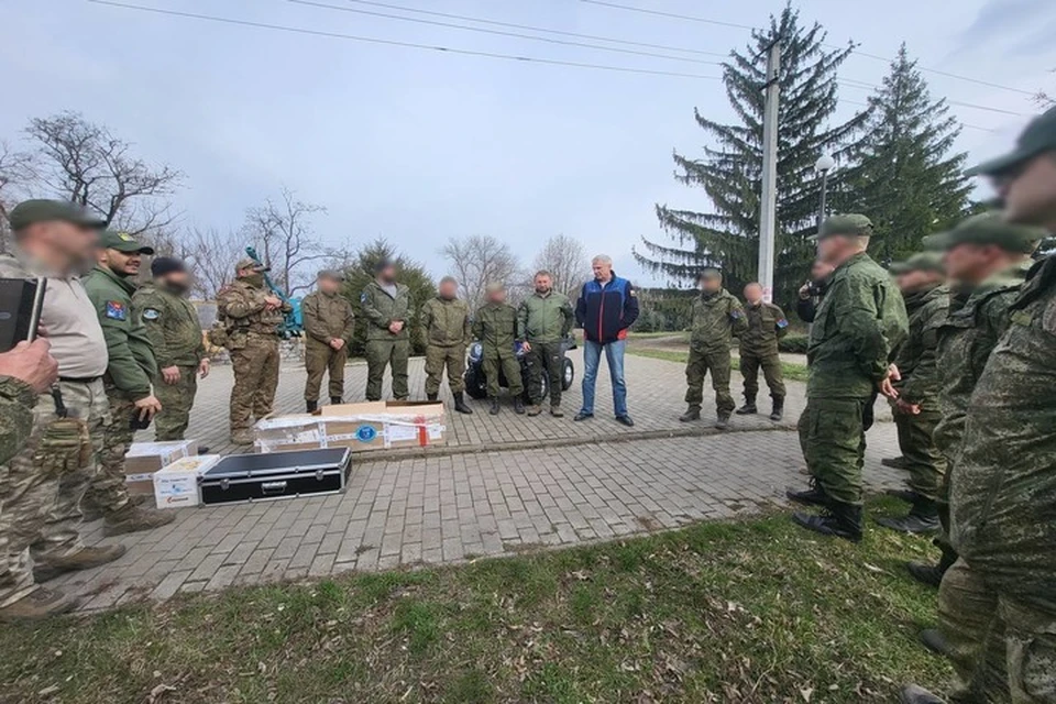 С мобилизованными в зоне СВО пообщался губернатор Магаданской области Фото: Сергей Носов
