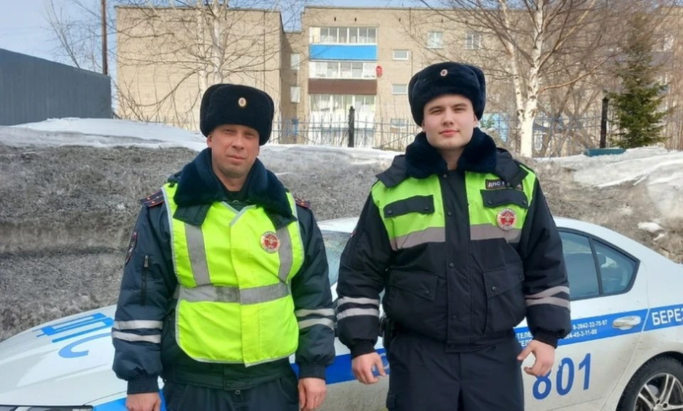 Кузбасские полицейские Сергей Струков и Александр Чикалин помогли первокласснице найти свой дом