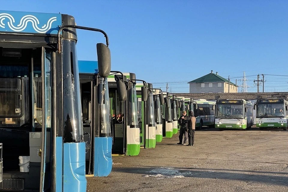 Власти города хотят заменить большими автобусами все маршрутки. Фото: nabchelny.ru