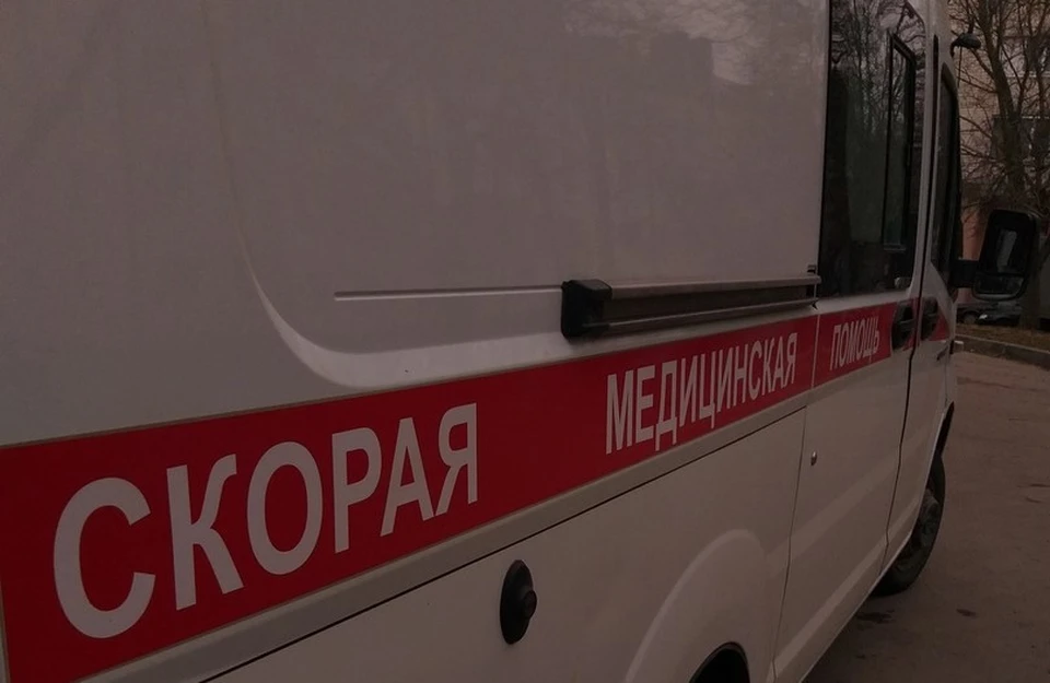 Фото: автомобиль скорой помощи