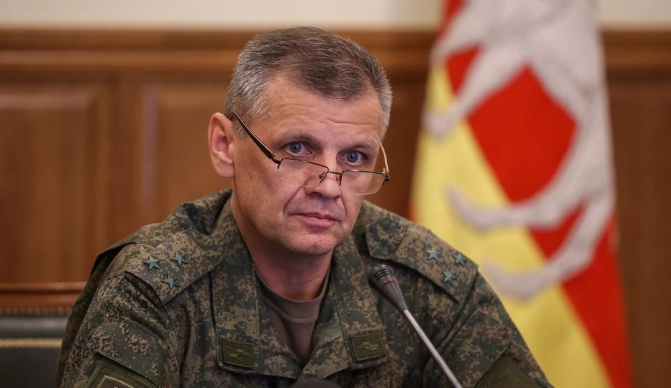 Военком Андрей Максуров