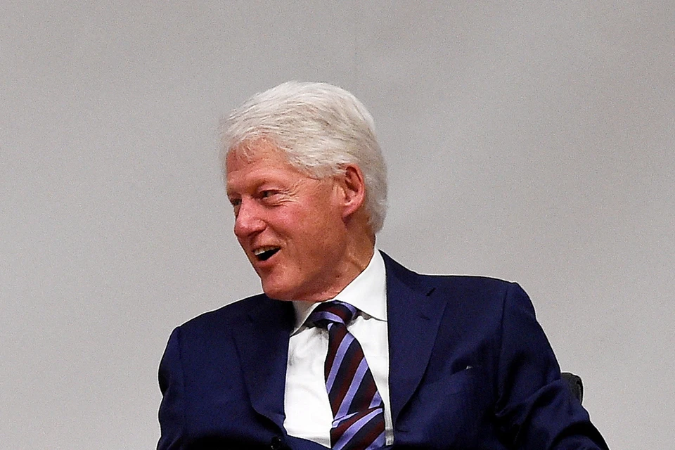 Билл Клинтон пожалел, что уговорил Украину отказаться от ядерного оружия.