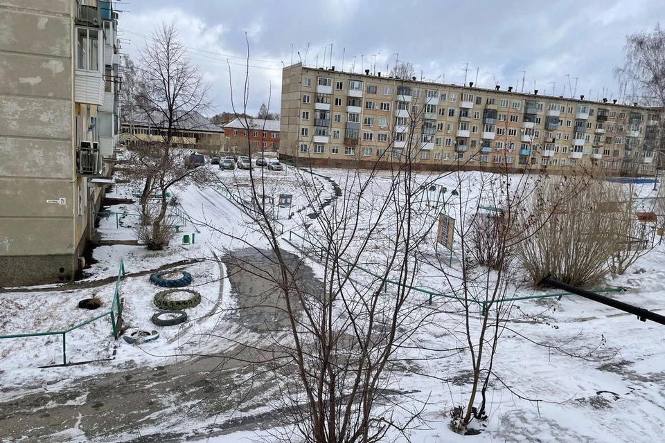 В Новосибирске выпал снег.