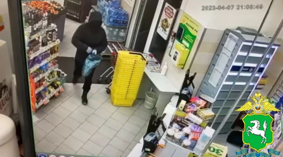 В Томске неизвестный пытался ограбить магазин.